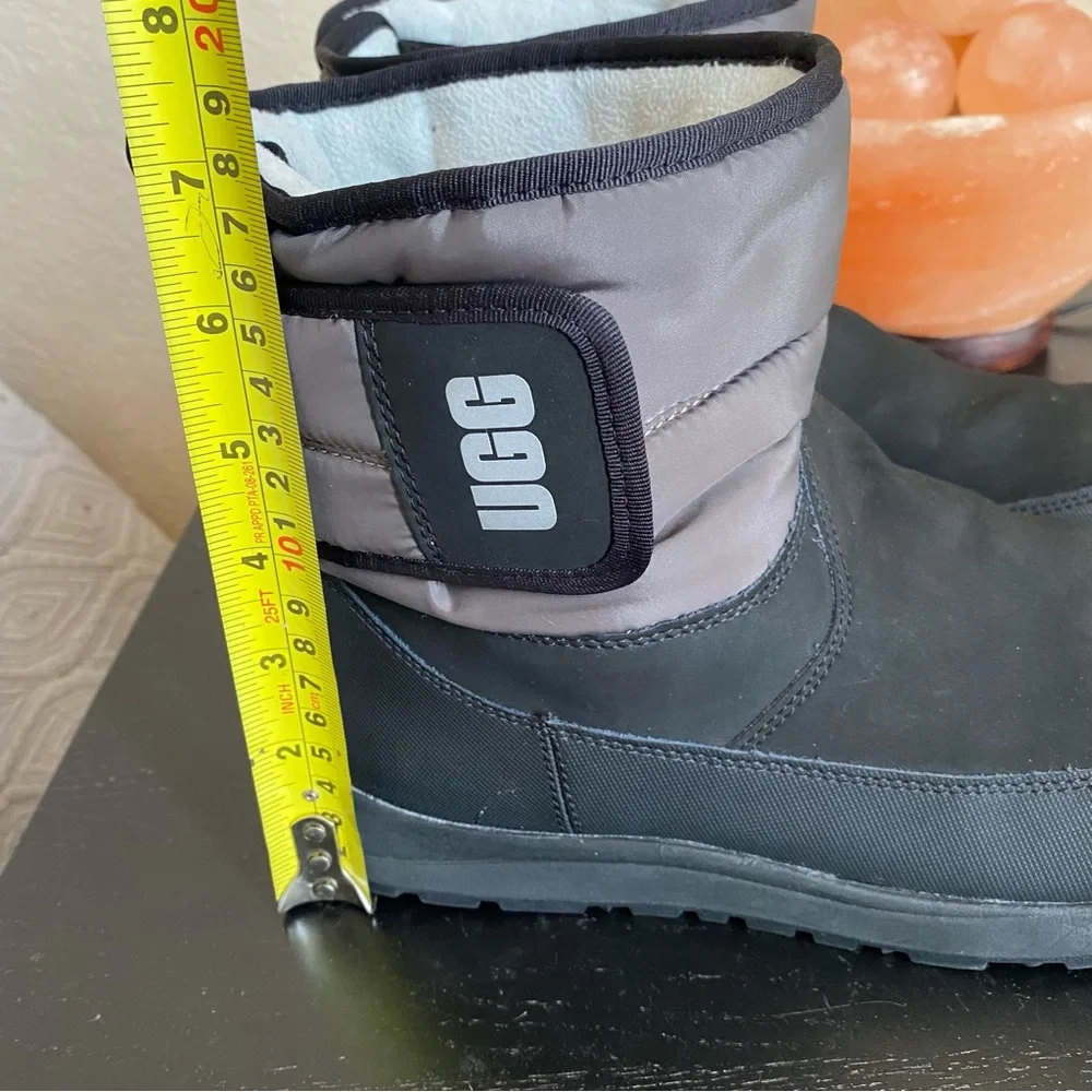 COPY - UGG Unisex Kids TOTY WEATHER Snow Black Boots Size 6